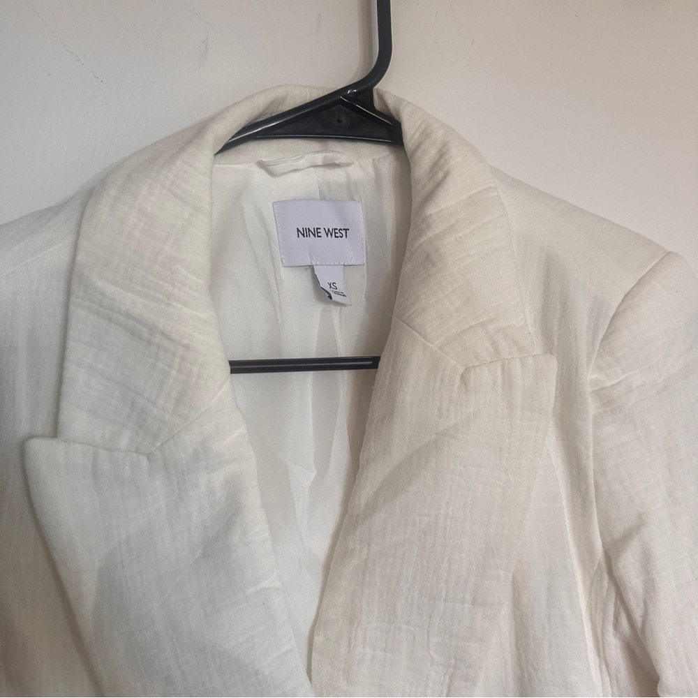Nine West linen blazer
